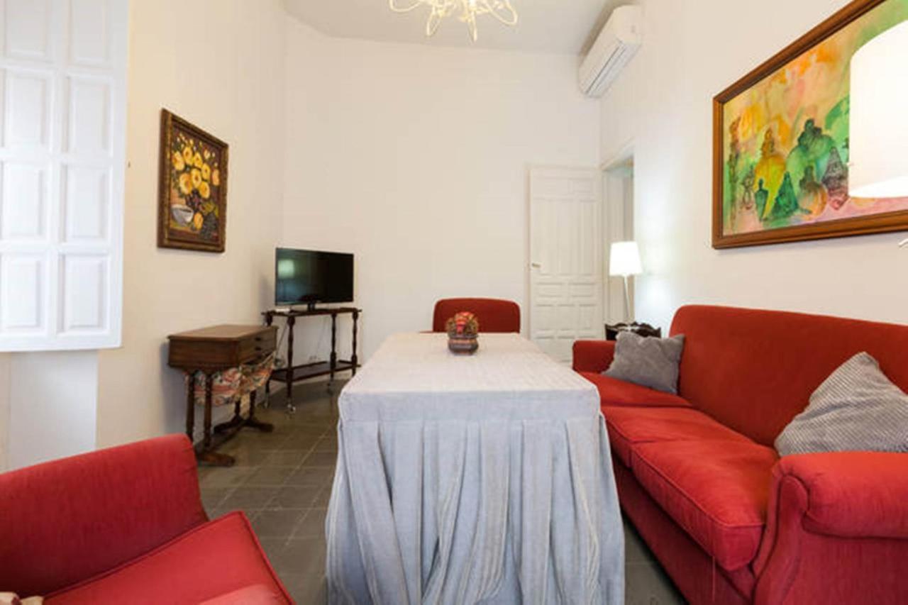 Apartamentos Rg Arenal Seville Room photo